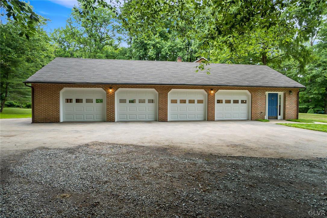 2251 Brunner Road Emmaus, PA 18049 - Photo 6 of 49 Gallery Image 6
