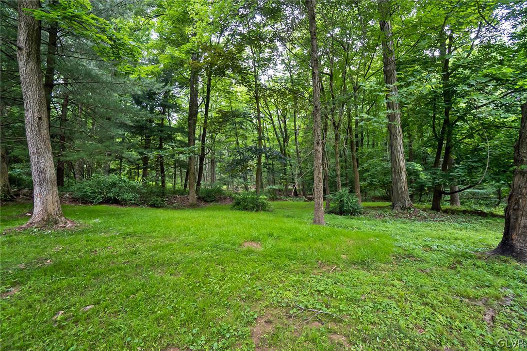 2251 Brunner Road Emmaus, PA 18049 - Photo 8 of 49 Gallery Image 8
