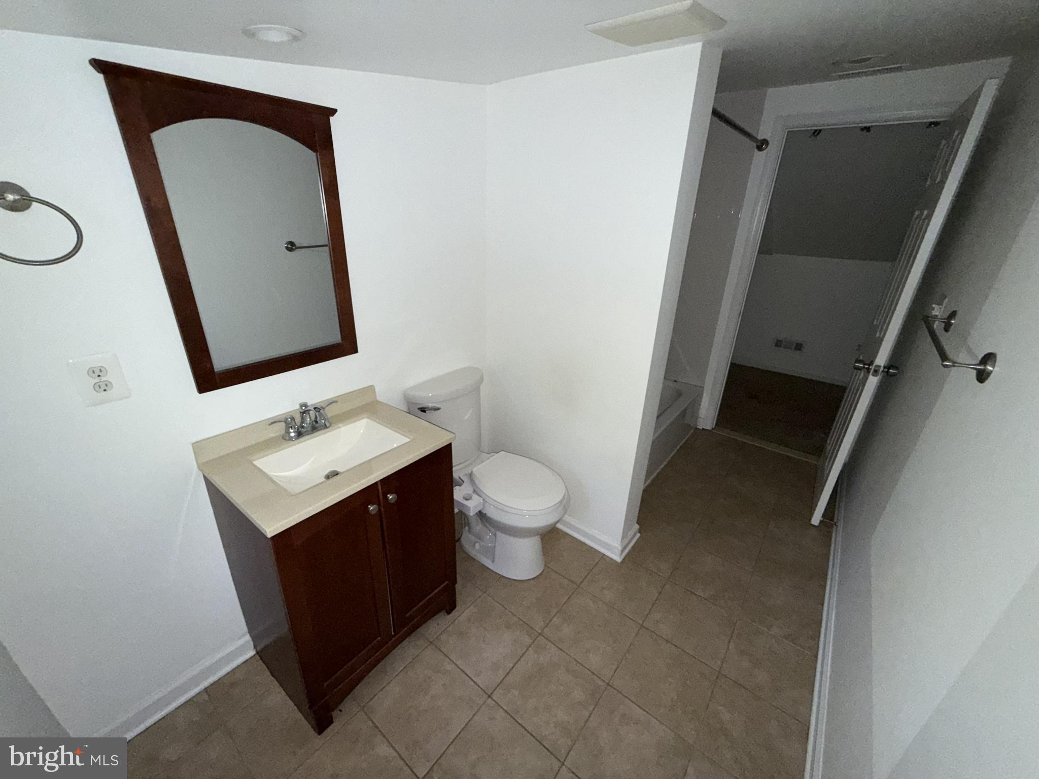 215 Sycamore Road Glen Burnie, MD 21060 - Photo 13 of 16
