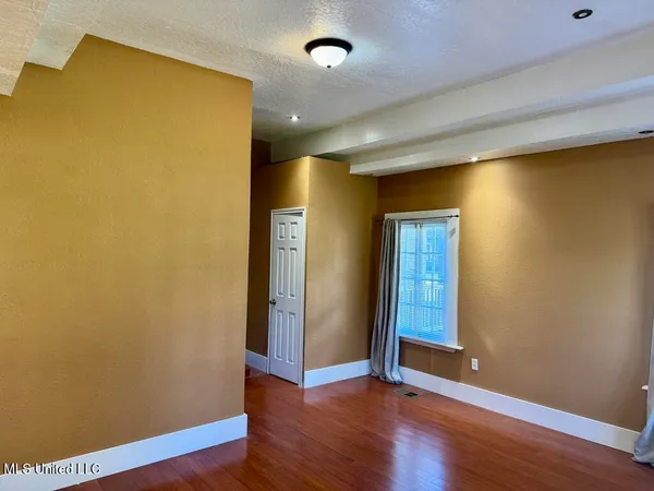 $155,000 | 104 Columbia Street, Hattiesburg, MS 39401