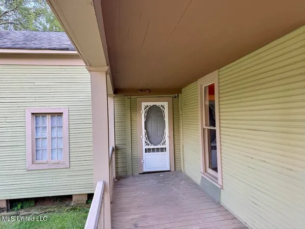 $155,000 | 104 Columbia Street, Hattiesburg, MS 39401