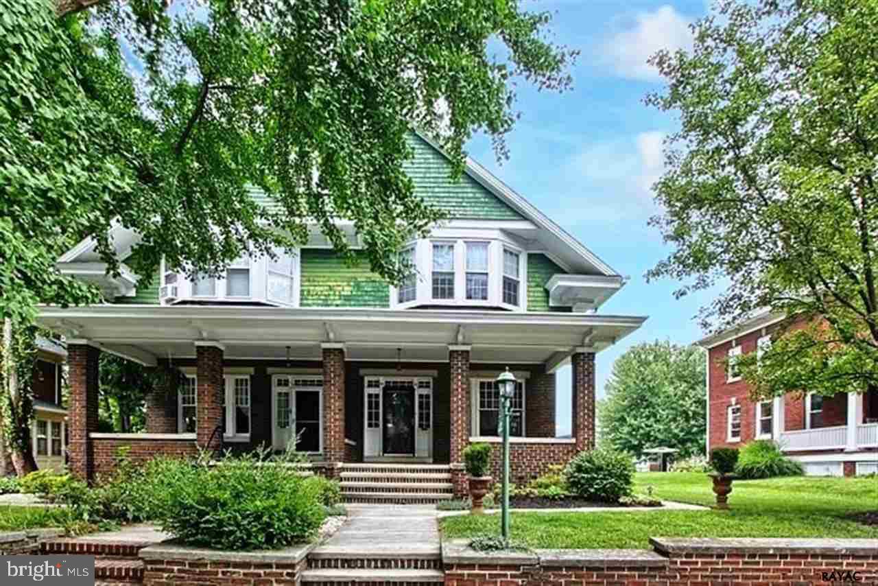 19 4th Street Hanover, PA 17331 - Photo 1 of 30 Gallery Image 1