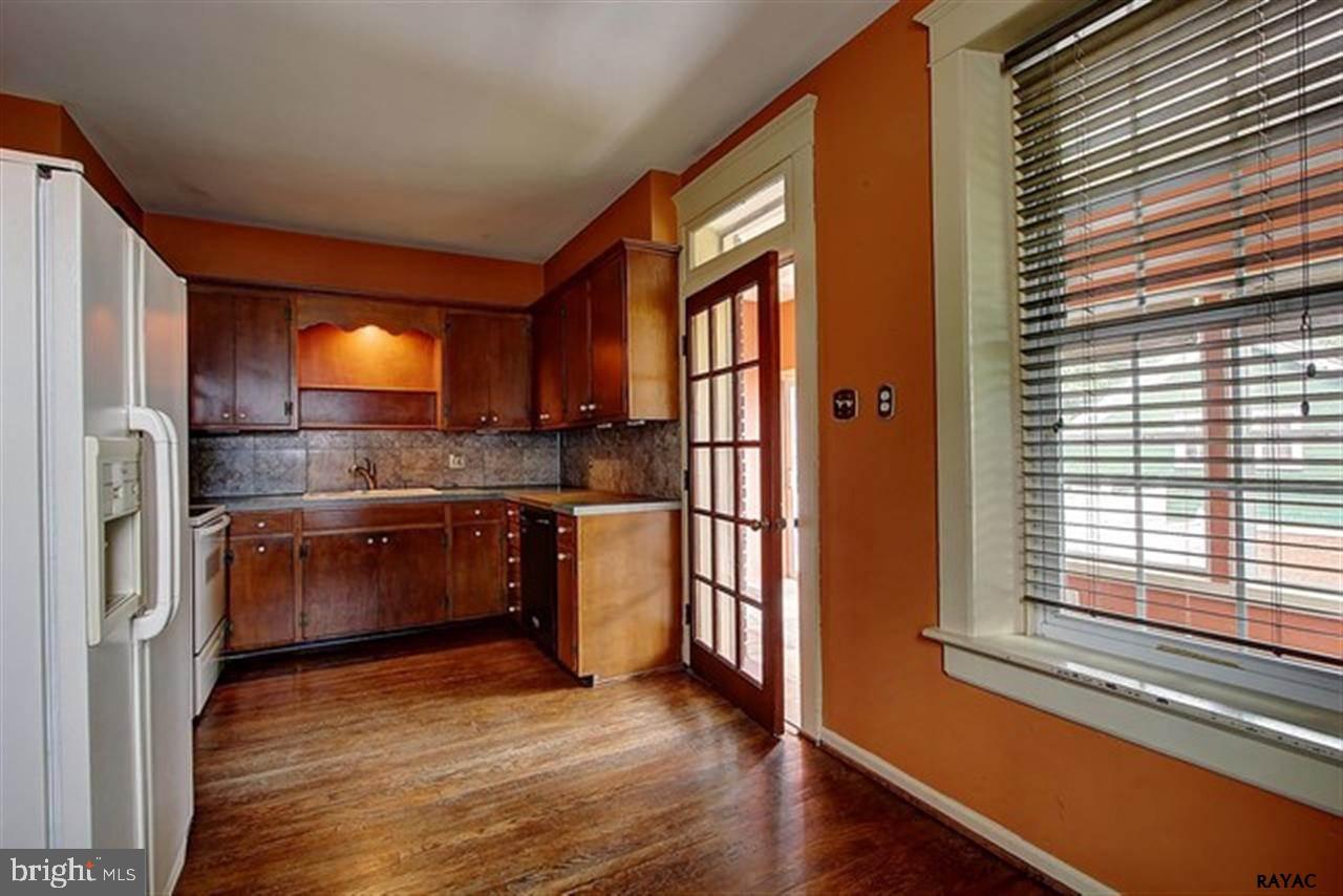 19 4th Street Hanover, PA 17331 - Photo 10 of 30 Gallery Image 10