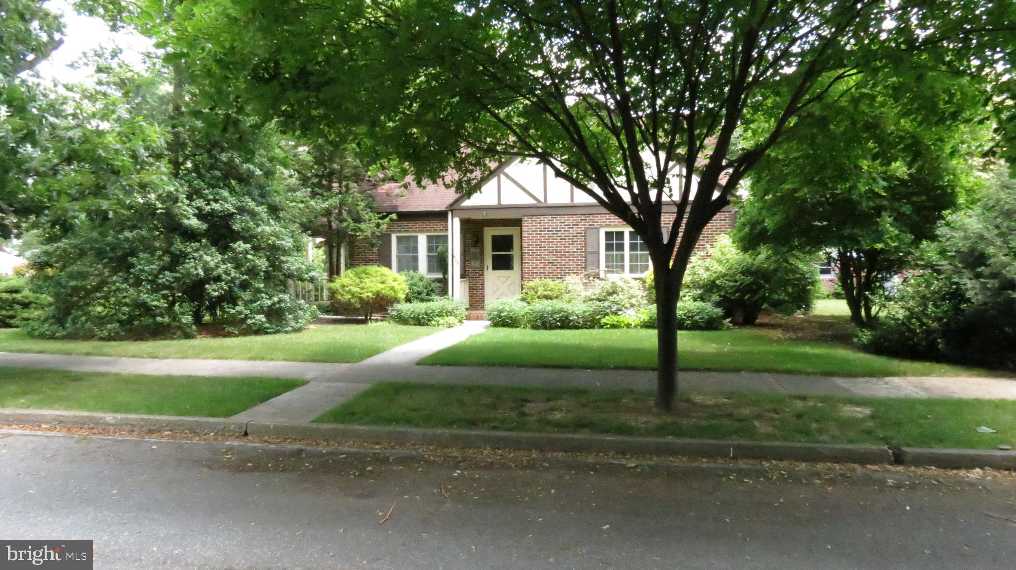 605 Linden Road Hershey, PA 17033 - Photo 1 of 25 Gallery Image 1