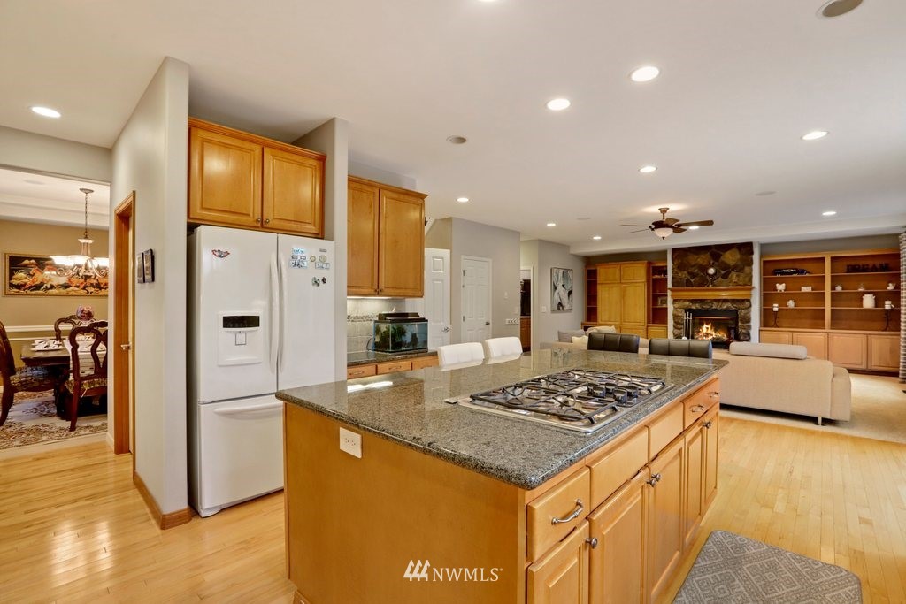 18716 12th Drive Southeast Bothell, WA 98012 - Photo 17 of 38 Gallery Image 17