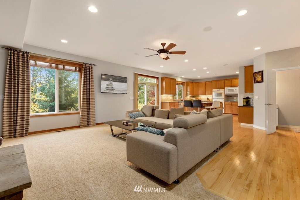 18716 12th Drive Southeast Bothell, WA 98012 - Photo 3 of 38 Gallery Image 3