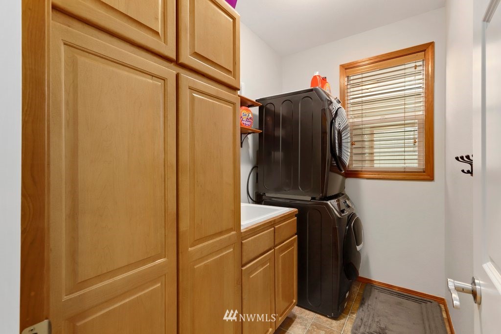 18716 12th Drive Southeast Bothell, WA 98012 - Photo 31 of 38 Gallery Image 31