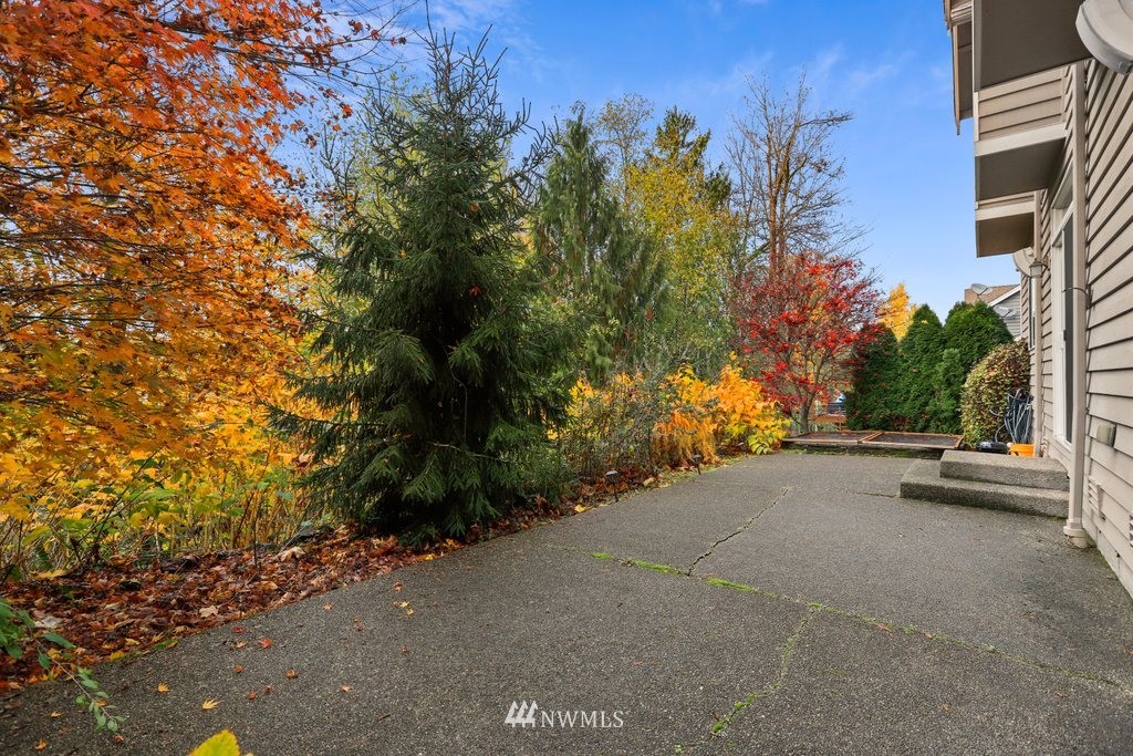 18716 12th Drive Southeast Bothell, WA 98012 - Photo 32 of 38 Gallery Image 32
