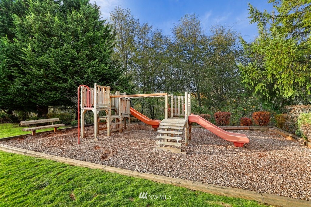 18716 12th Drive Southeast Bothell, WA 98012 - Photo 34 of 38 Gallery Image 34