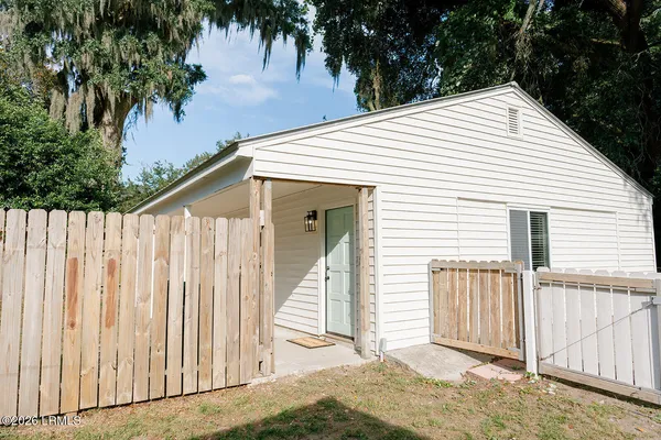 $550,000 | 1707 State Rd S-7-202, Beaufort, SC 29902