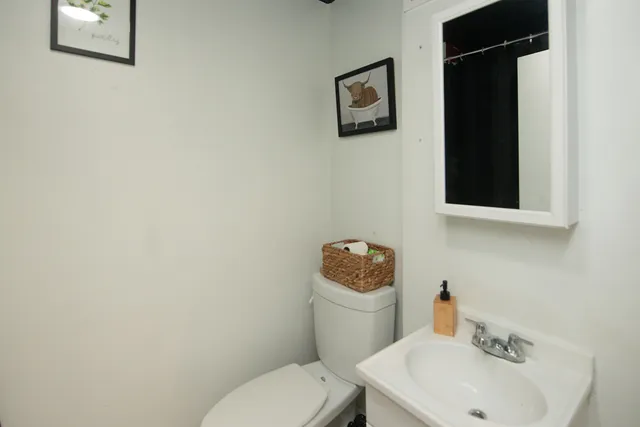 $308,000 | 140 Thackeray Drive, Bolingbrook, IL 60440