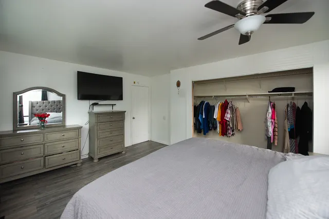 $308,000 | 140 Thackeray Drive, Bolingbrook, IL 60440