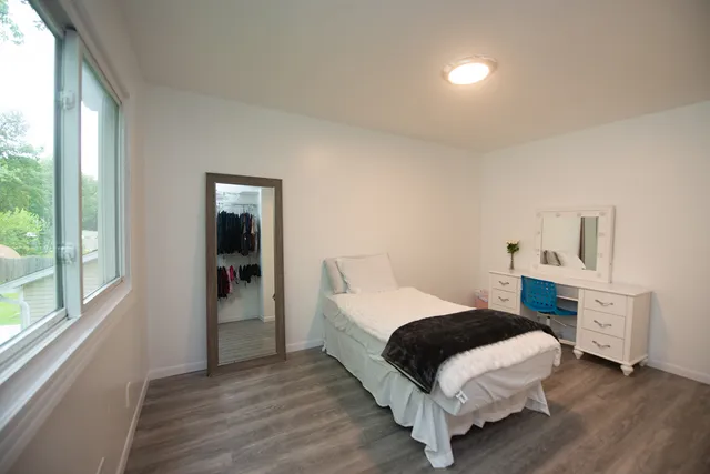 $308,000 | 140 Thackeray Drive, Bolingbrook, IL 60440