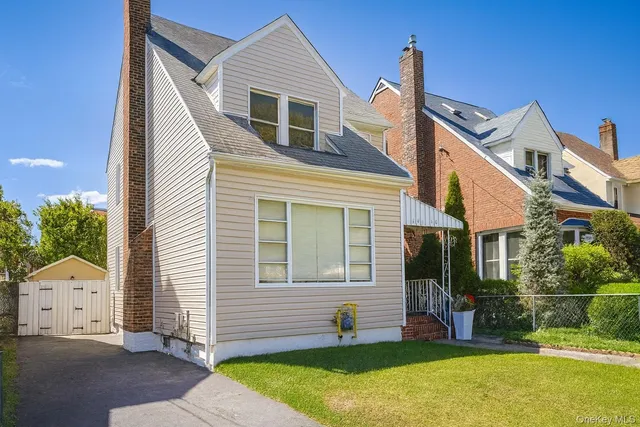 $879,000 | 241-10 86th Avenue | Bellerose