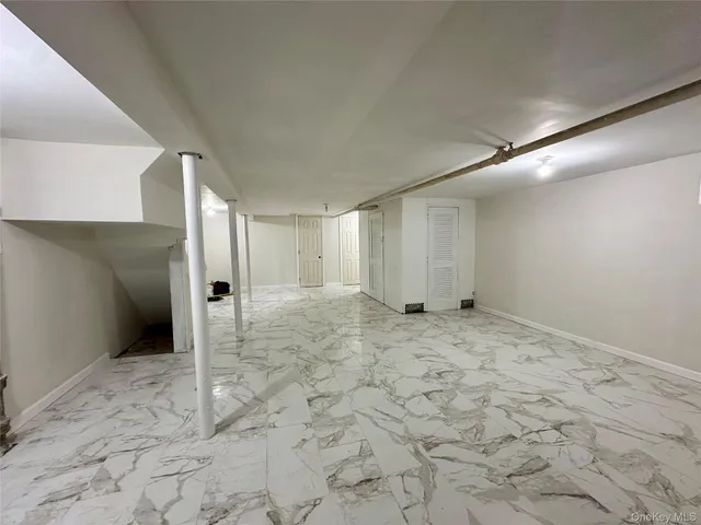 $879,000 | 241-10 86th Avenue | Bellerose