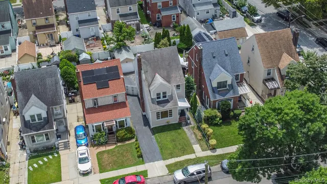 $879,000 | 241-10 86th Avenue | Bellerose