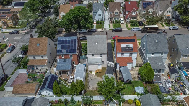 $879,000 | 241-10 86th Avenue | Bellerose