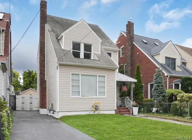 $879,000 | 241-10 86th Avenue | Bellerose