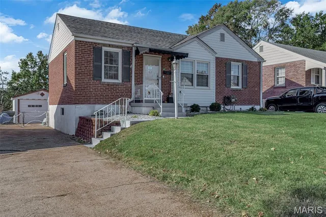$209,900 | 4312 Steins Street, St. Louis, MO 63116
