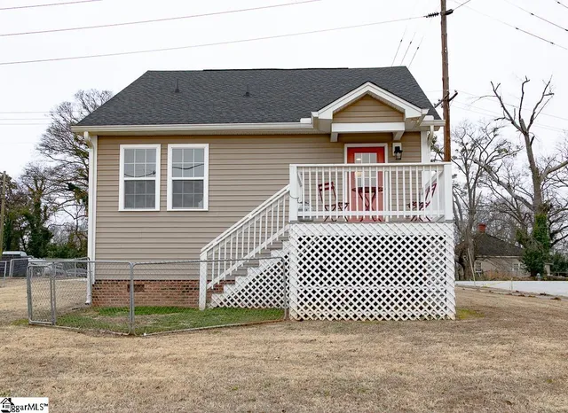 $215,000 | 549 North Forest Street, Spartanburg, SC 29303