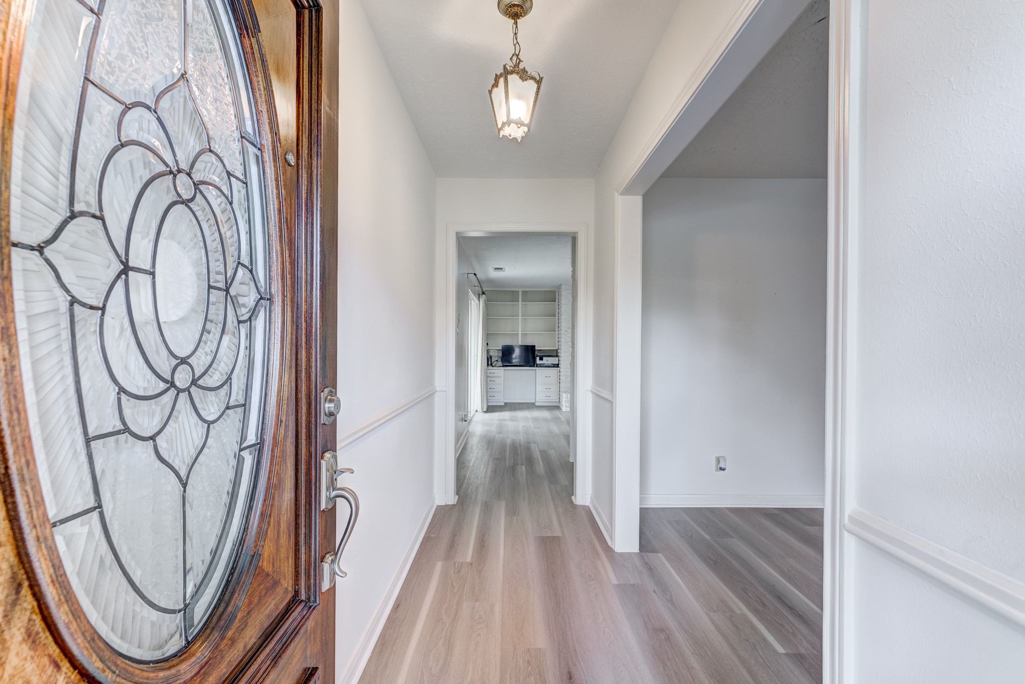 3334 Spring Valley Road Houston, TX 77080 - Photo 5 of 40