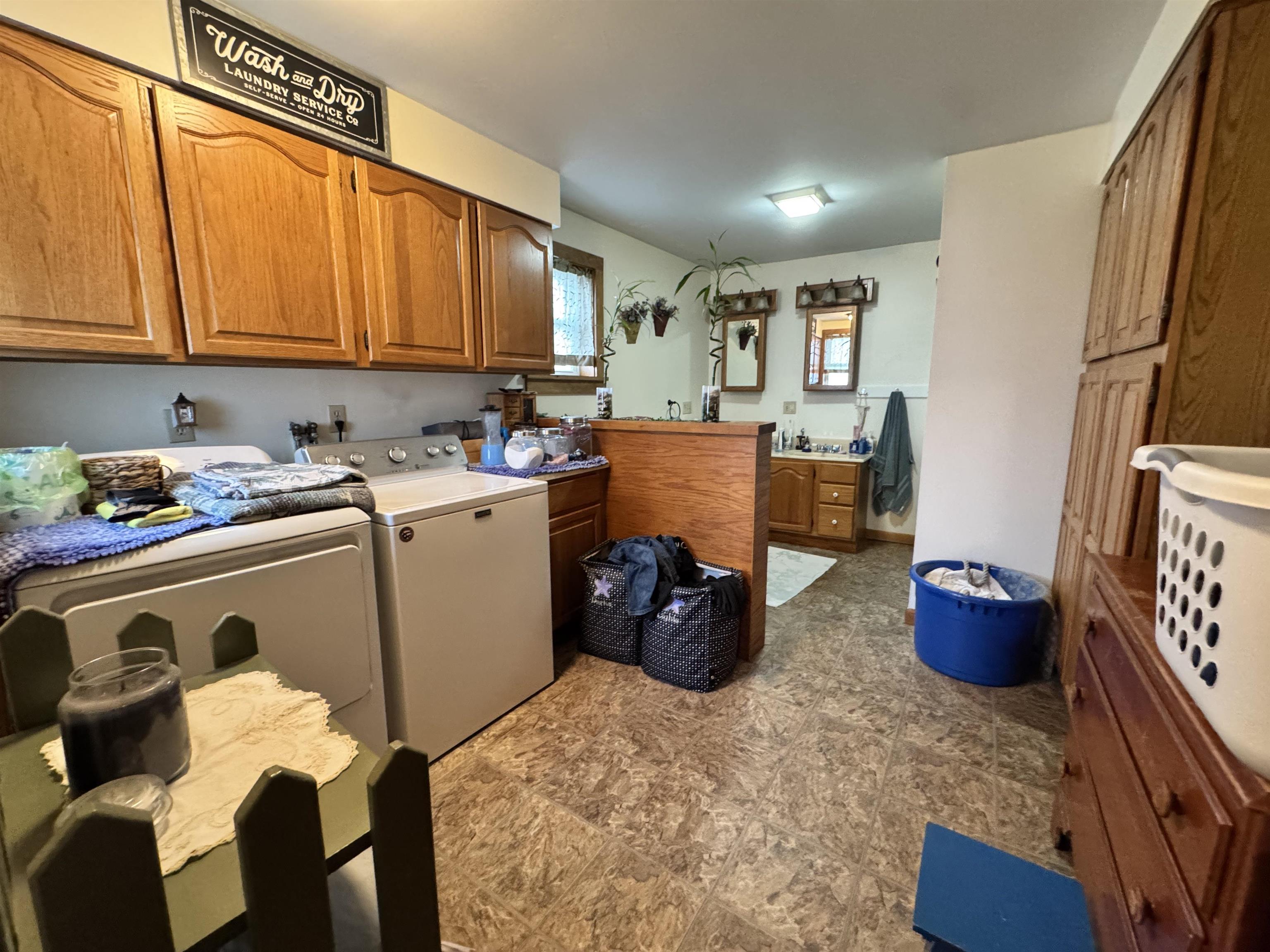 64 Taylor Avenue Bristol, VT 05443 - Photo 17 of 35