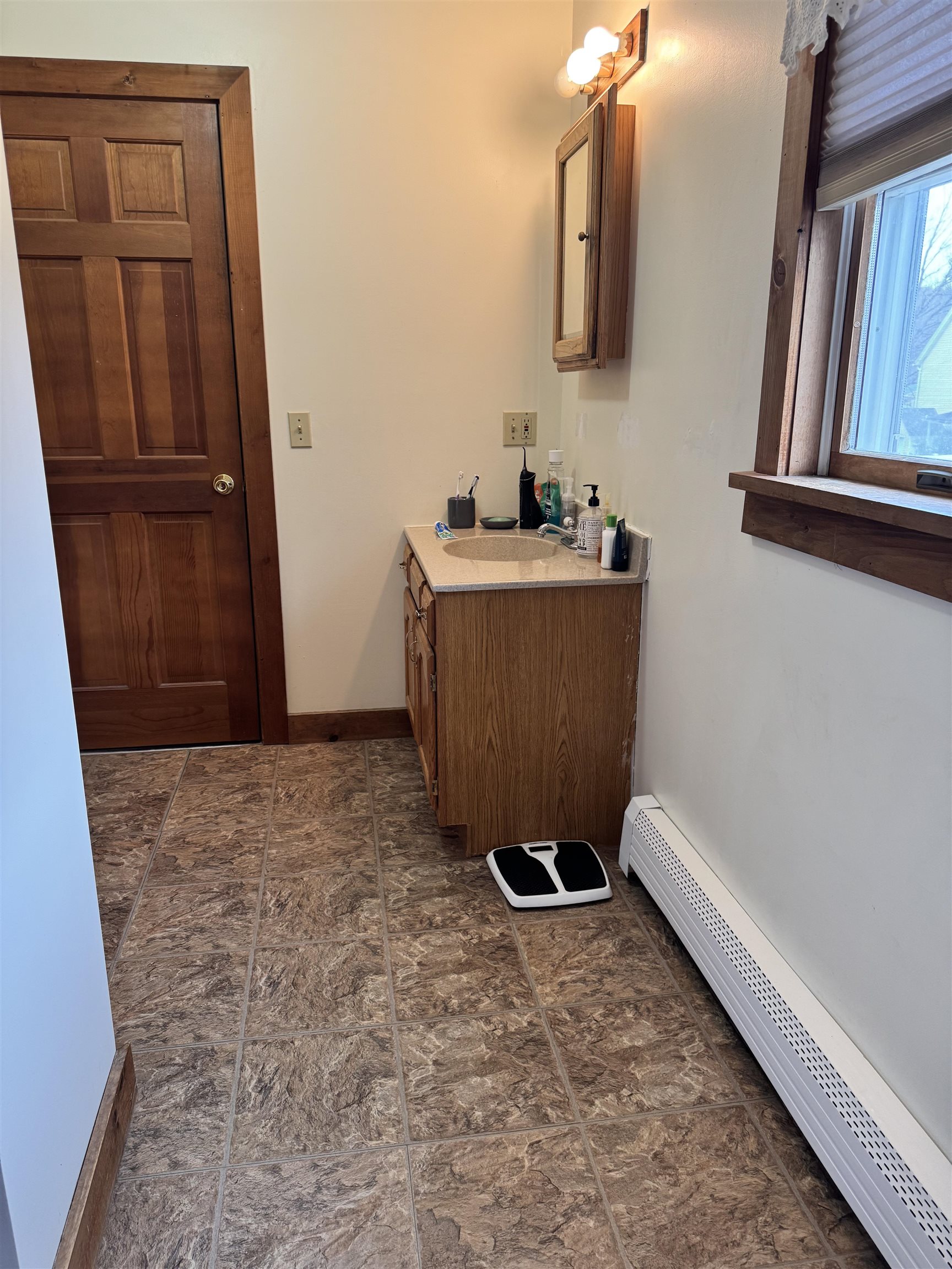 64 Taylor Avenue Bristol, VT 05443 - Photo 22 of 35