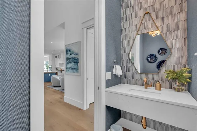 $6,375,000 | 229 Willow Avenue, Anna Maria, FL 34216