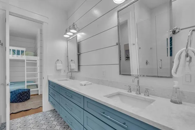 $6,375,000 | 229 Willow Avenue, Anna Maria, FL 34216