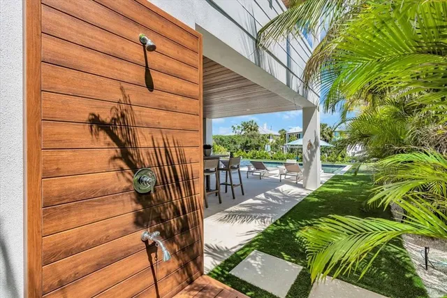 $6,375,000 | 229 Willow Avenue, Anna Maria, FL 34216