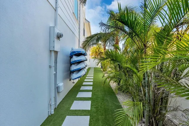 $6,375,000 | 229 Willow Avenue, Anna Maria, FL 34216