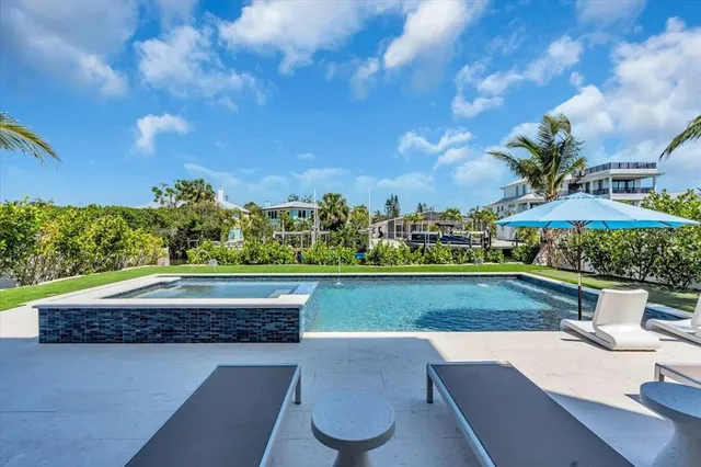 $6,375,000 | 229 Willow Avenue, Anna Maria, FL 34216