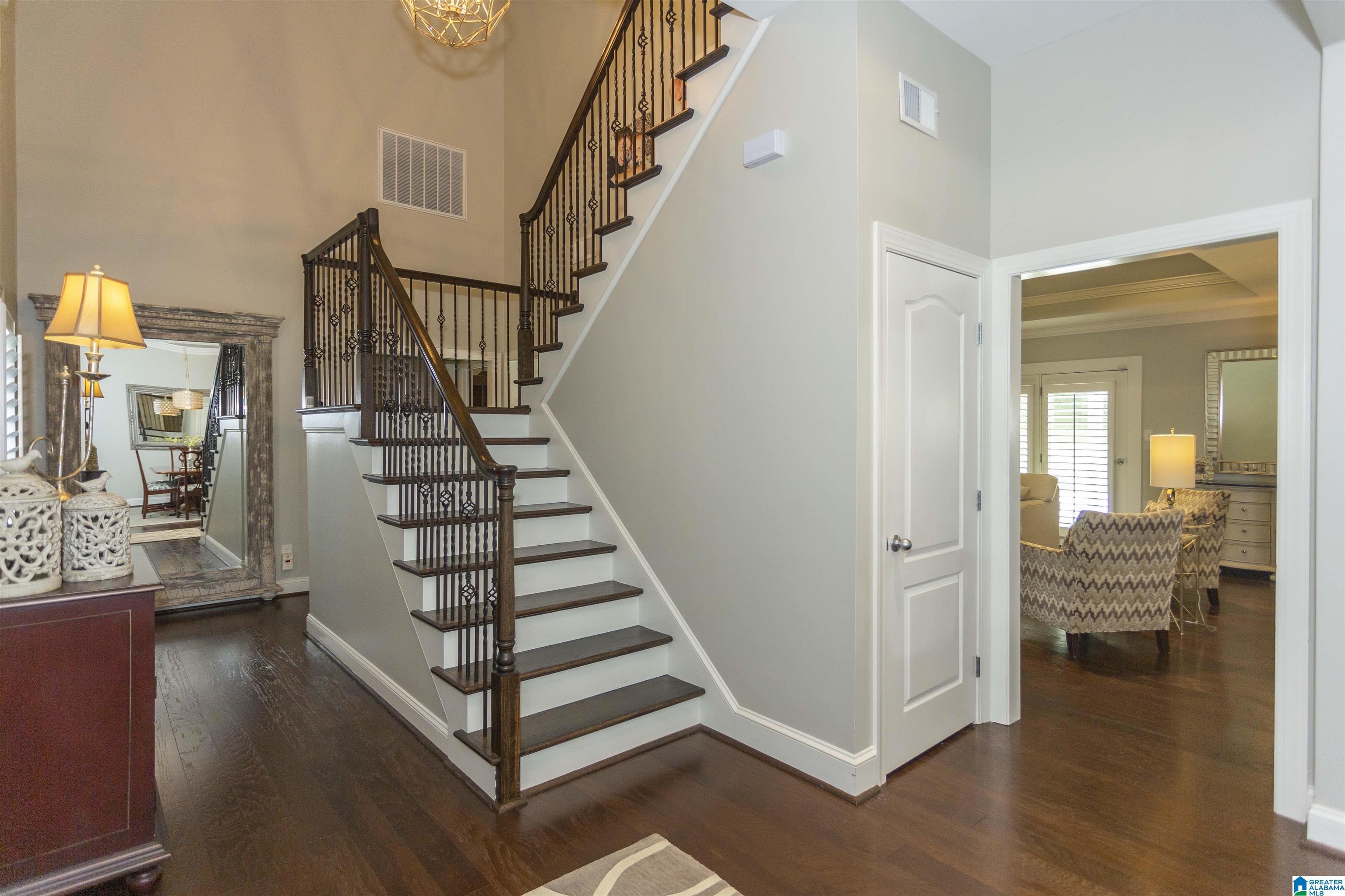 7007 Indian Ridge Drive Pelham, AL 35124 - Photo 3 of 50