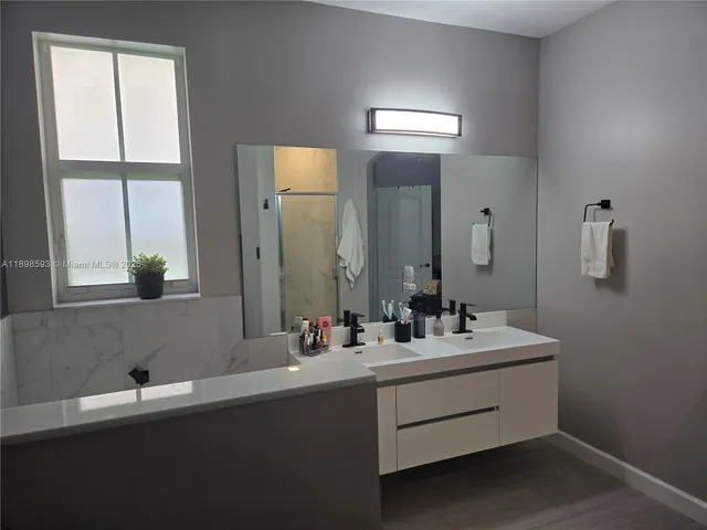 $930,000 | 11141 Northwest 77th Terrace, Doral, FL 33178