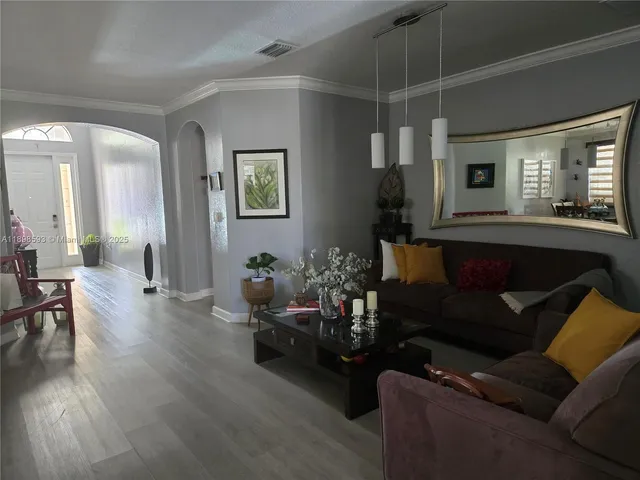 $930,000 | 11141 Northwest 77th Terrace, Doral, FL 33178