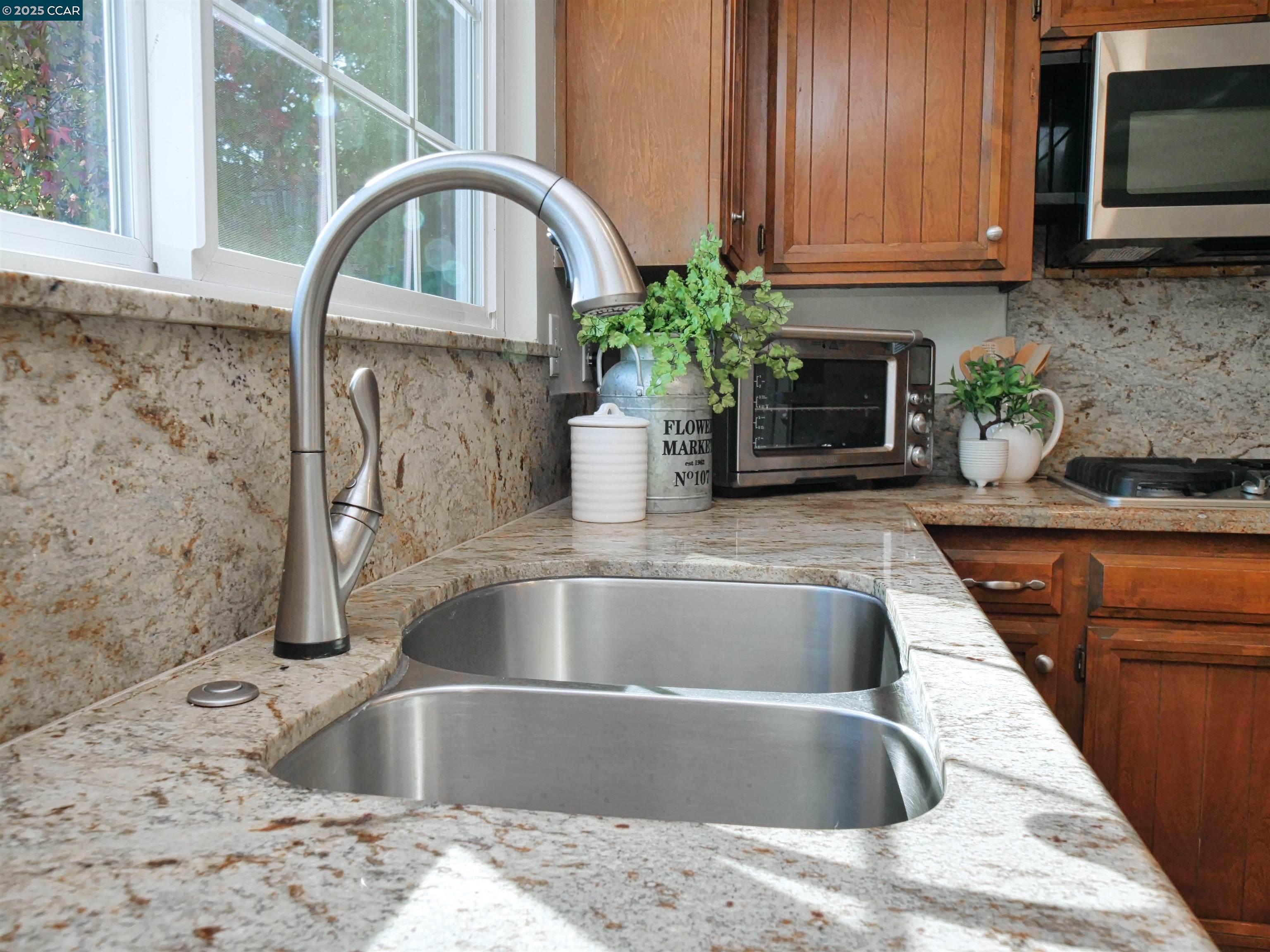 4044 Cowell Road Concord, CA 94518 - Photo 20 of 60