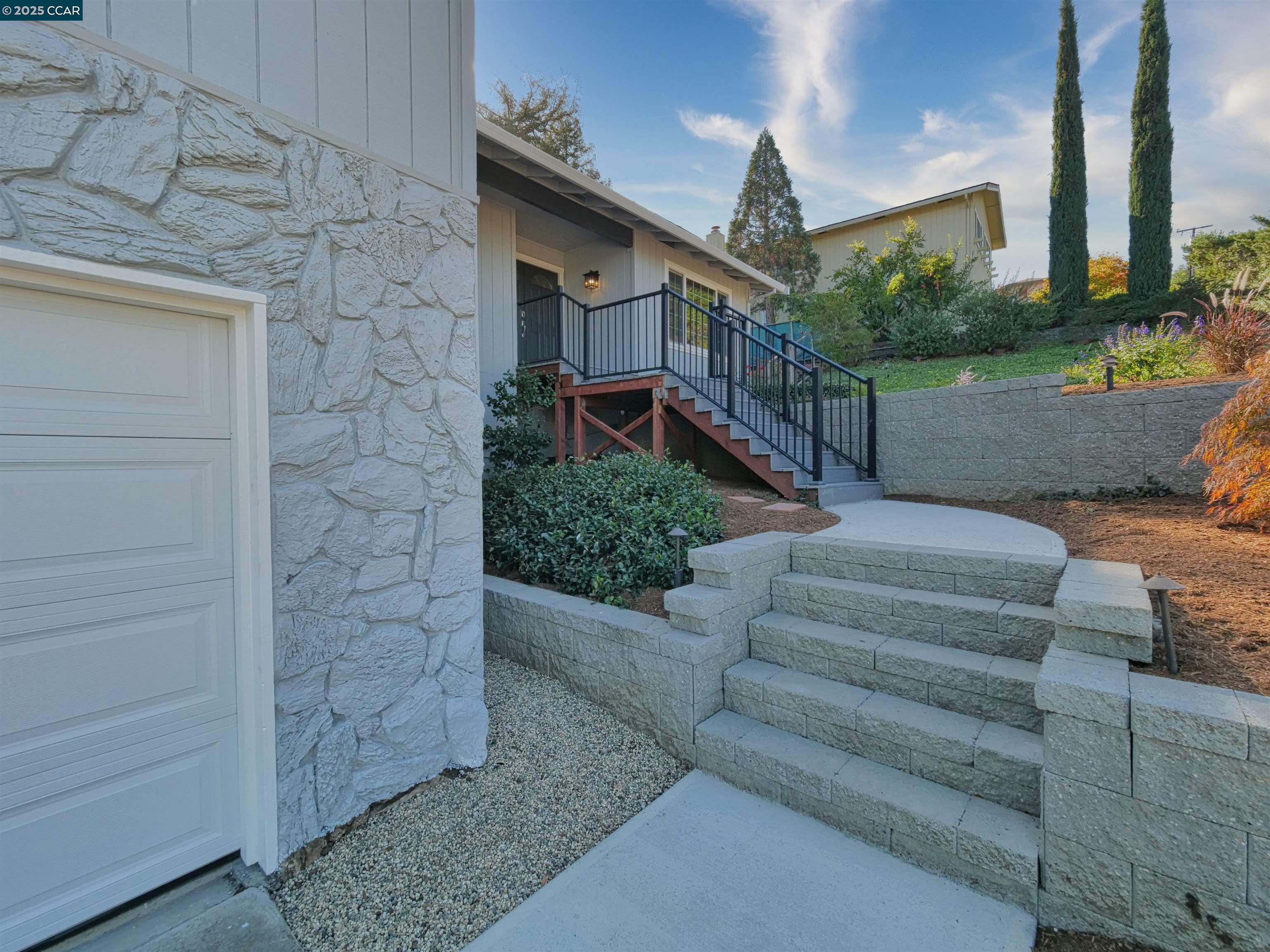 4044 Cowell Road Concord, CA 94518 - Photo 5 of 60