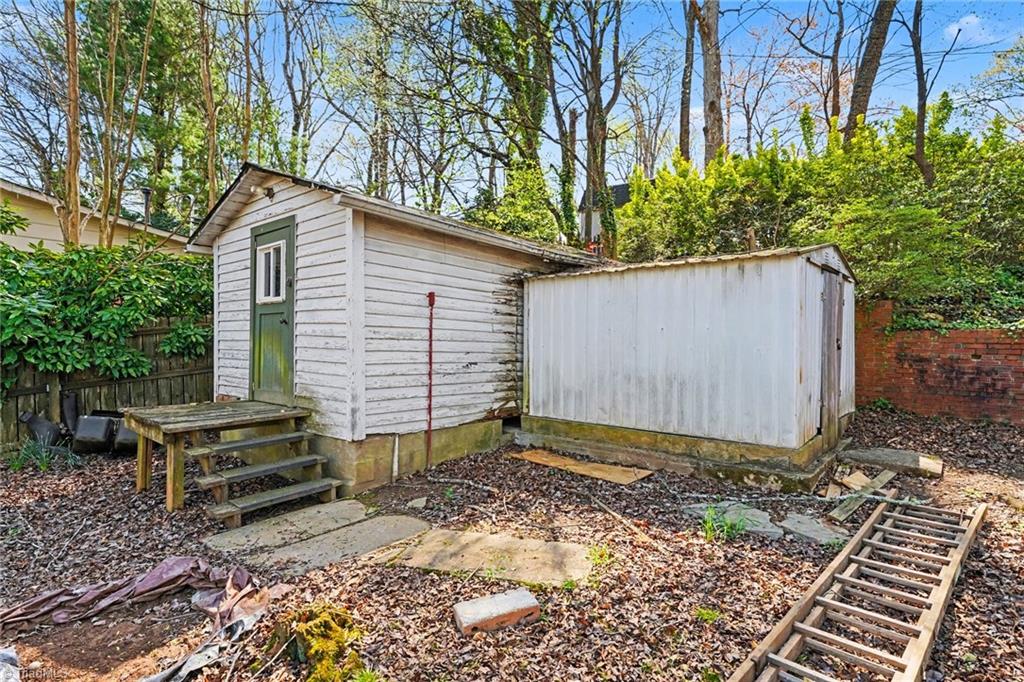 3410 Fern Place Greensboro, NC 27408 - Photo 27 of 29