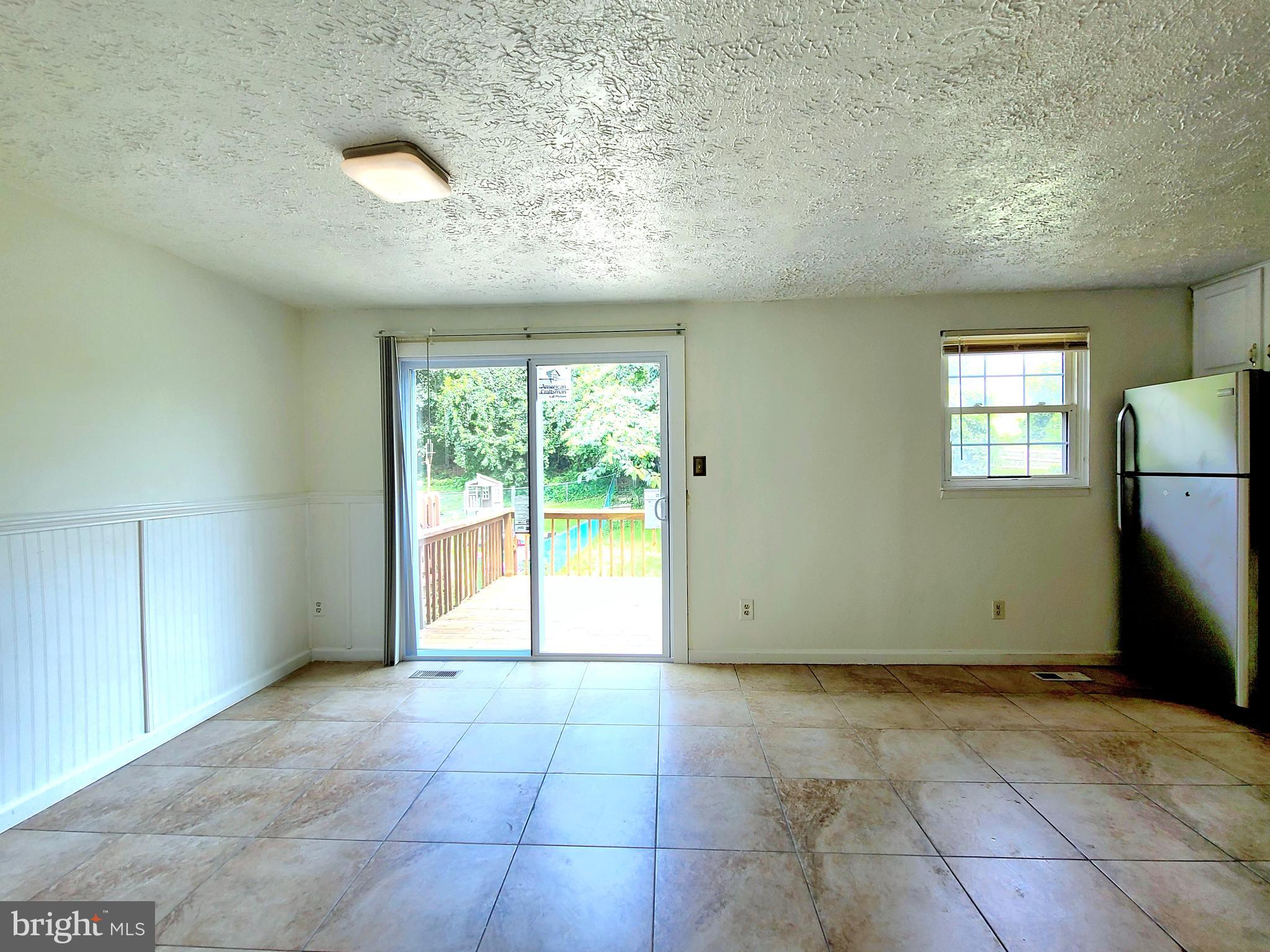 3954 Link Avenue Nottingham, MD 21236 - Photo 7 of 25