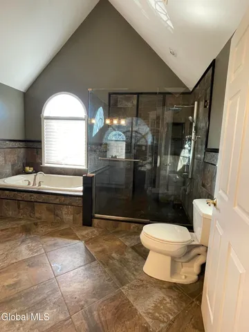 $780,000 | 2066 Orchard Park Drive, Niskayuna, NY 12309