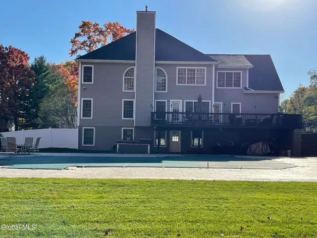 $780,000 | 2066 Orchard Park Drive, Niskayuna, NY 12309