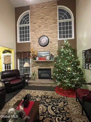 $780,000 | 2066 Orchard Park Drive, Niskayuna, NY 12309