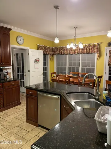 $780,000 | 2066 Orchard Park Drive, Niskayuna, NY 12309