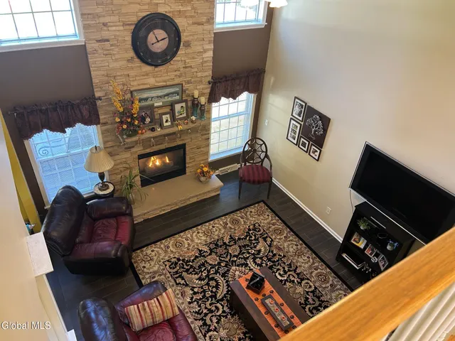 $780,000 | 2066 Orchard Park Drive, Niskayuna, NY 12309