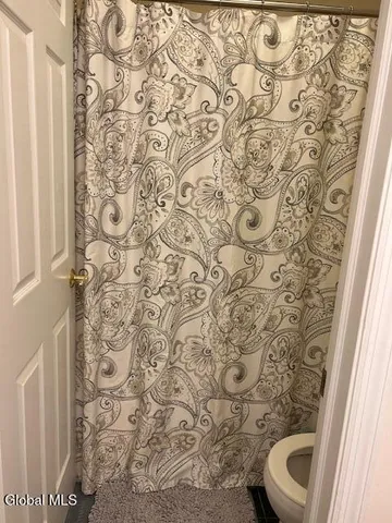 $780,000 | 2066 Orchard Park Drive, Niskayuna, NY 12309