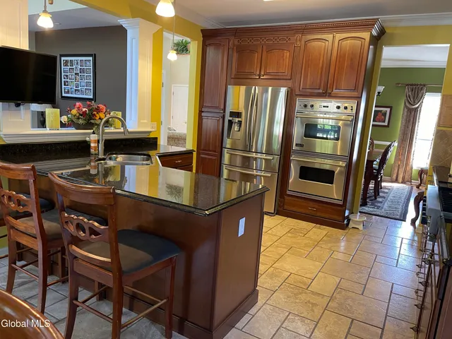 $780,000 | 2066 Orchard Park Drive, Niskayuna, NY 12309