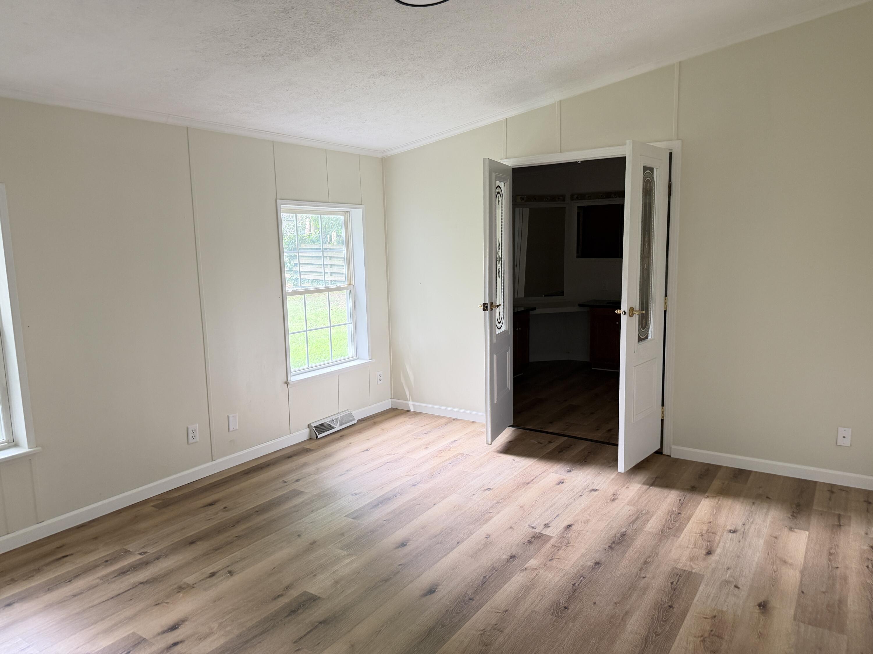 3084 South Pipestone Road Benton Harbor, MI 49022 - Photo 10 of 24 IMG_0343