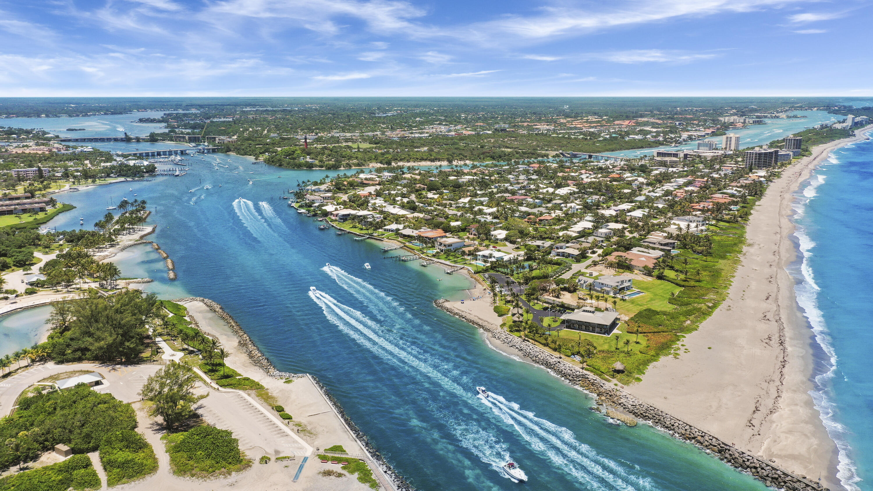 3900 County Line Road, Unit 4C Tequesta, FL 33469 - Photo 35 of 41 an aerial view of residential houses with outdoor space