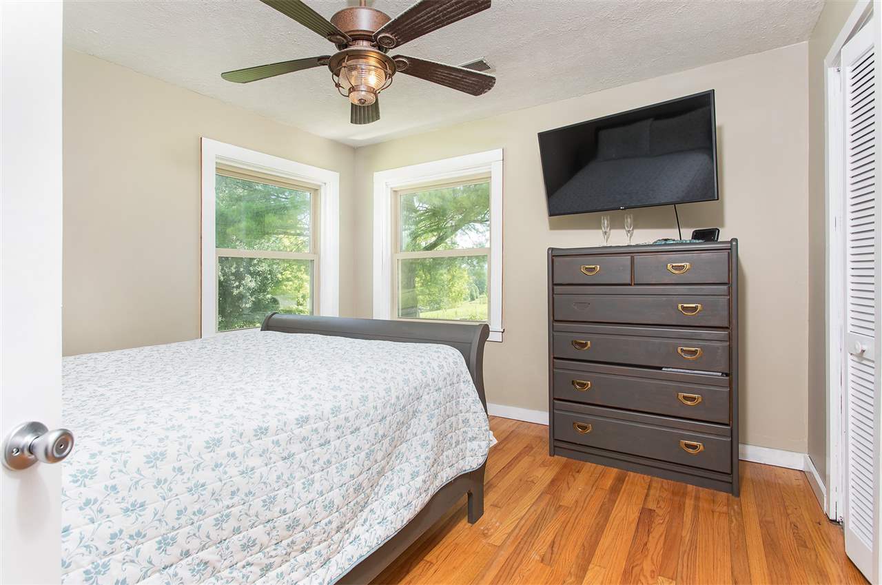 475 Waldeck Road Bonnieville, KY 42713 - Photo 12 of 26 Gallery Image 12