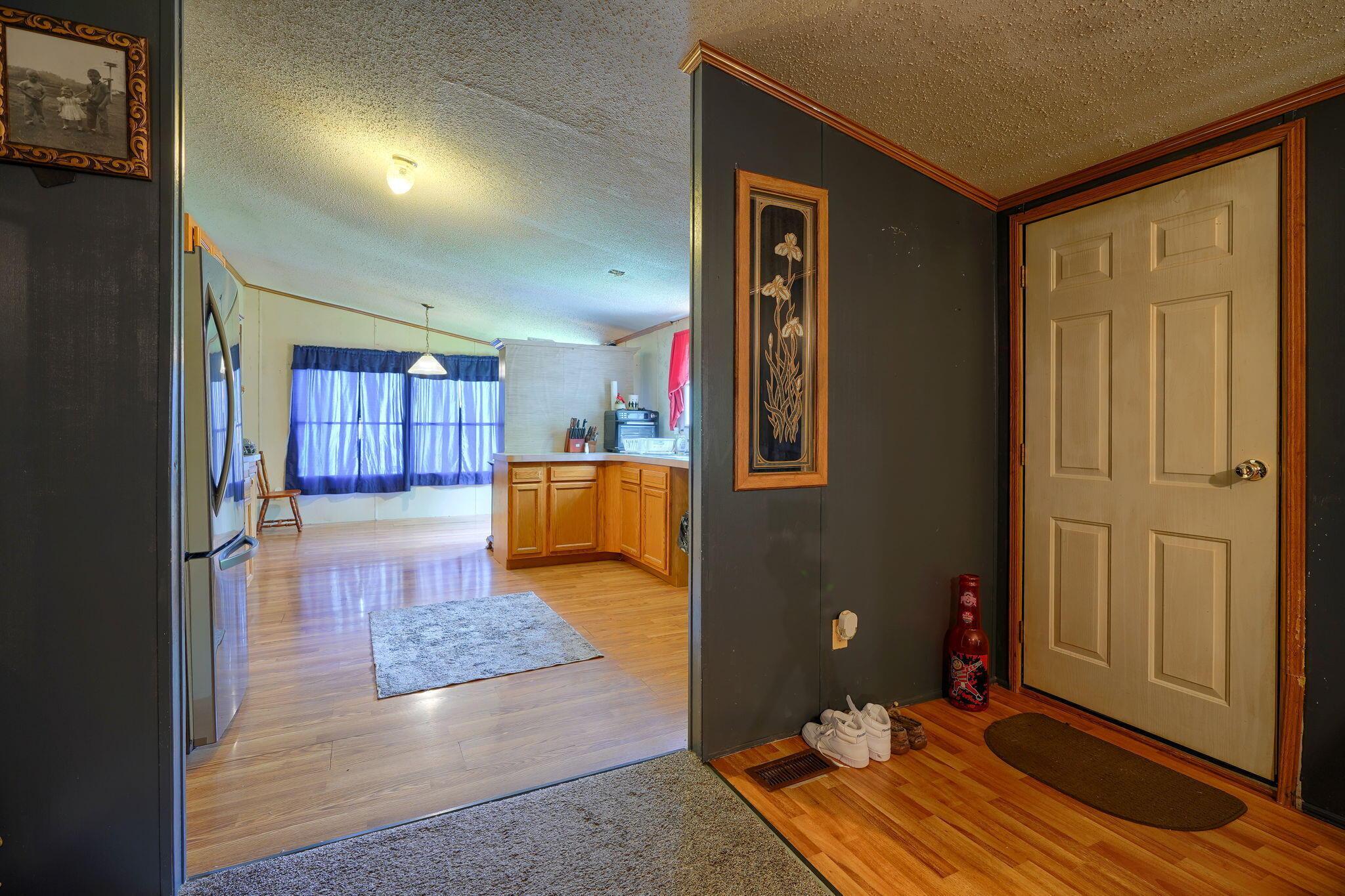 109 Bunker Hill Road Wellston, OH 45692 - Photo 28 of 42 27. Kitchen (2)